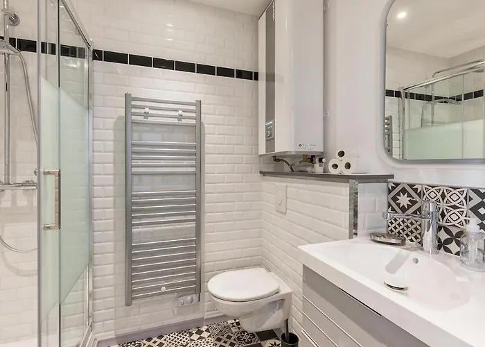 Unsejourametz - Legrandjeu - 14 Pers - 4 Garages Appartement Metz